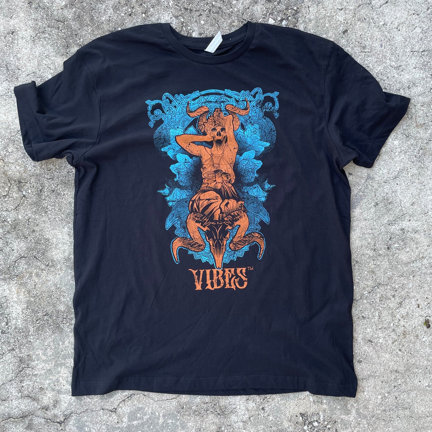 Other Side of Mucha Vintage style Vibes T-Shirt